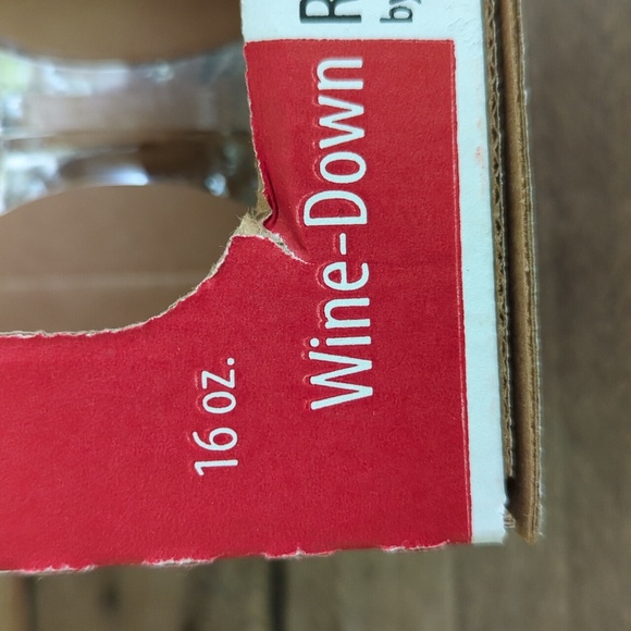 The Original RED NEK Wine Glass by Carson / Barware - Picture 4 of 8